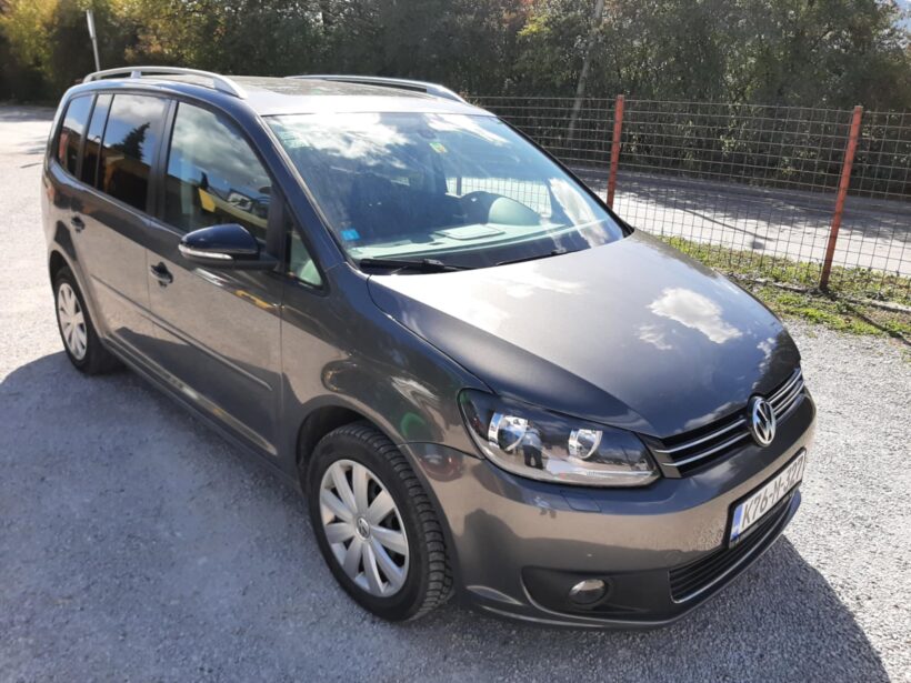 2e869781-874e-4d8f-a09a-8b85089cb6eb